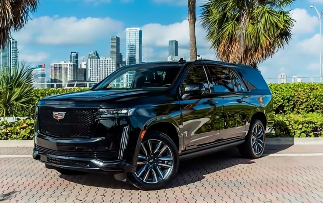 Top 5 Luxury SUVs to Rent in Miami: Maybach, G-Wagon, and Beyond - Ark Exotics